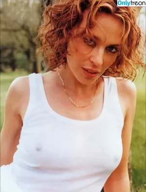 Kylie Minogue / kylieminogue / u224370996 nude photo #0522