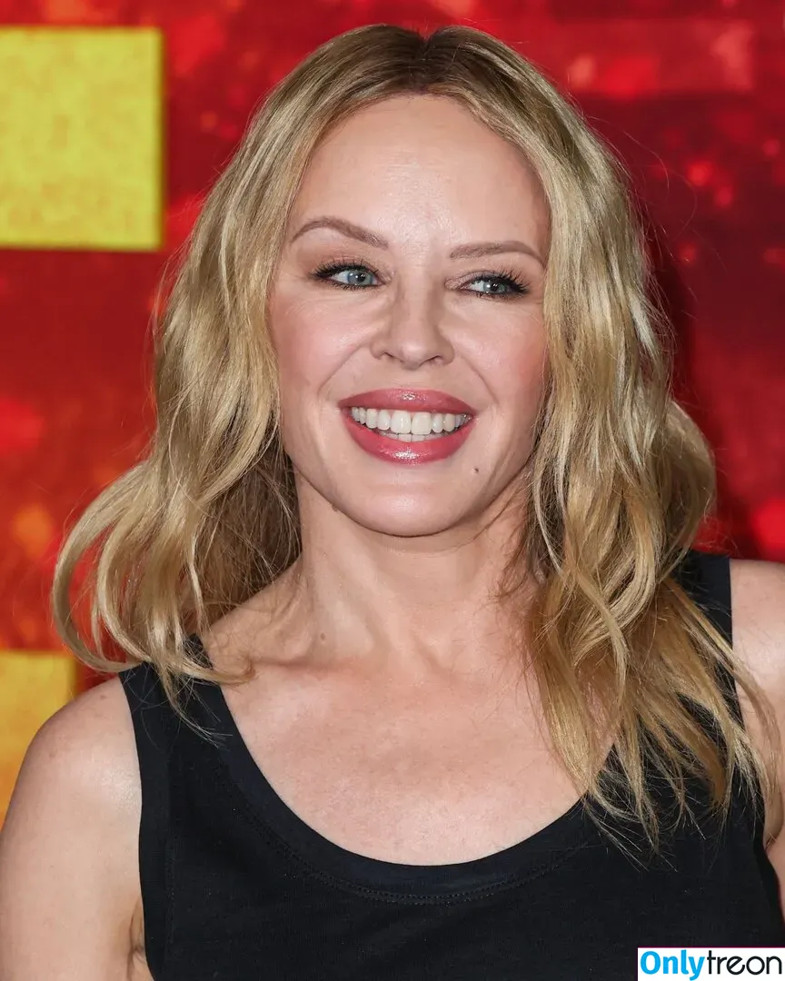 Kylie Minogue nude photo #0490 (kylieminogue / u224370996)