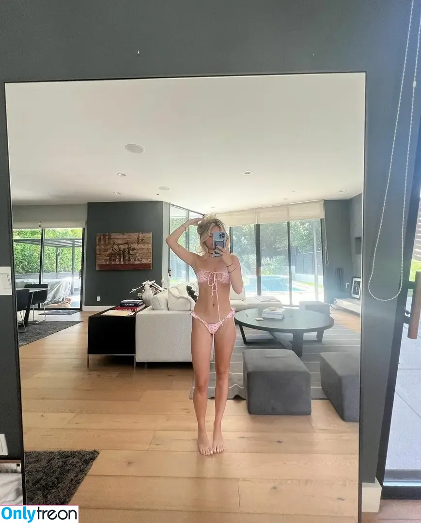 Kylie Rogers nude photo #0022 (kylieannerogers)