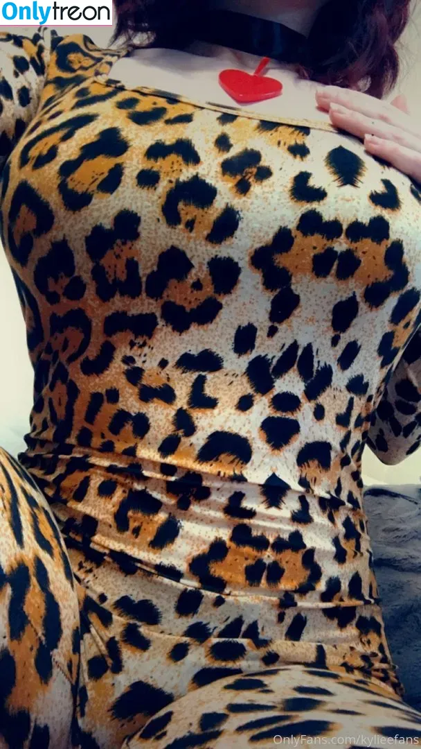 KylieeOW nude photo #0081 (kylieefans)
