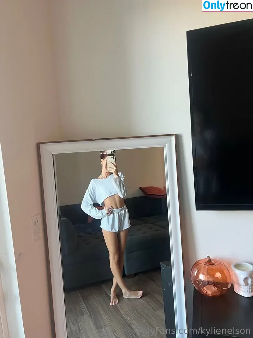 kylienelson nude photo #0145 (__kylienelson)