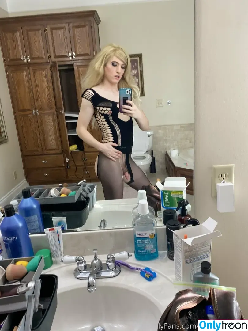 kymmyharper nude photo #0202 (kymmyharper)