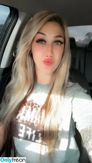 Kyybby / baddiewithouttadaddy96 / kyleighraelynne / kyyleighh_rae nude photo #0001