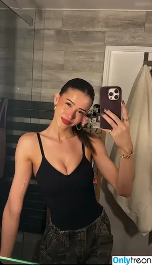 Léa Elui / leaelui nude photo #0307