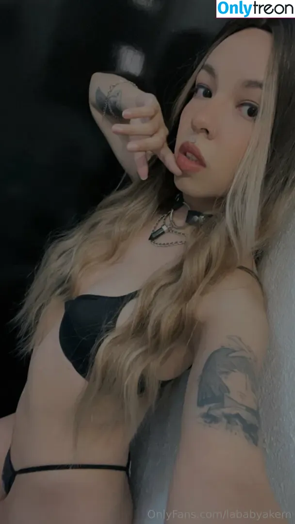lababyakem nude photo #0002 (lovelabake)