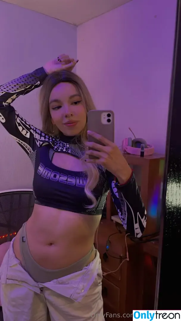 lababyakem nude photo #0012 (lovelabake)