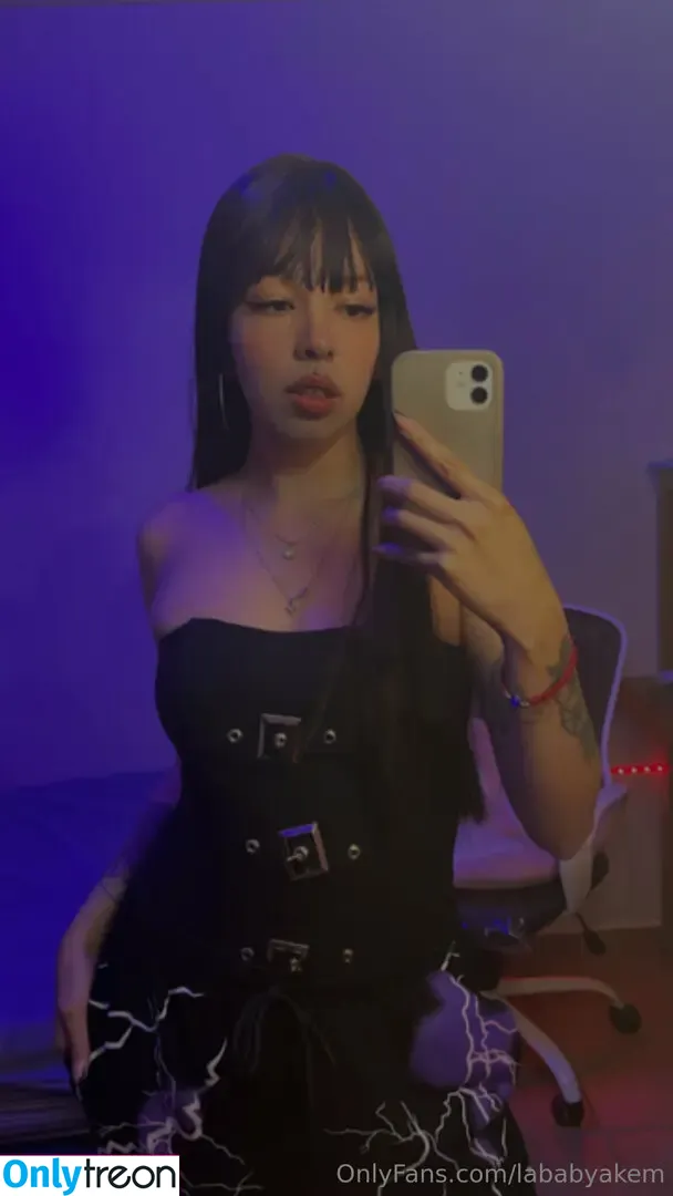lababyakem nude photo #0020 (lovelabake)