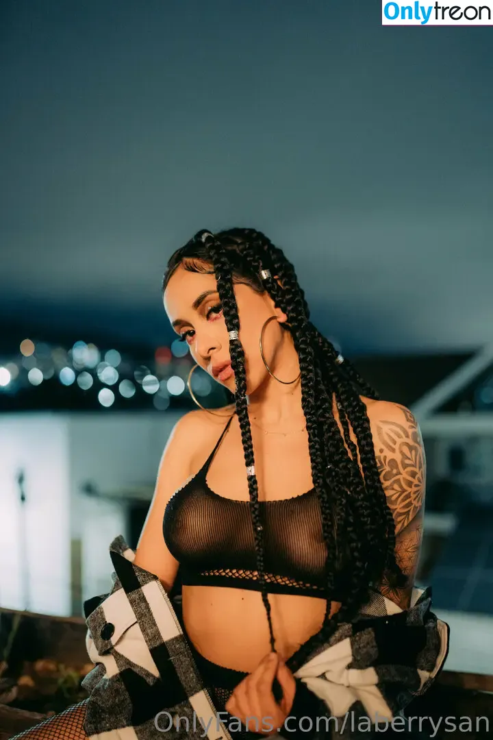 laberrysan nude photo #0016 (laberrysan)