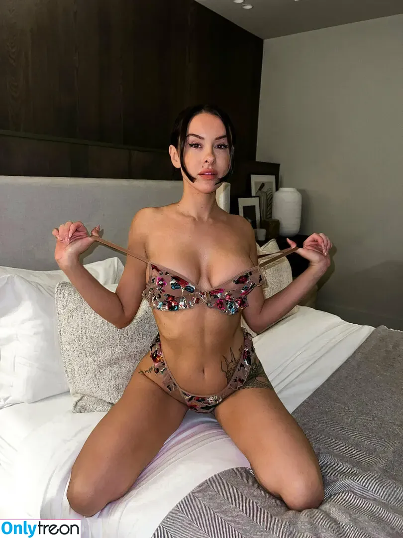 Lacey Montgomery nude photo #0692 (Laceymontgomery1 / lmhxxx)