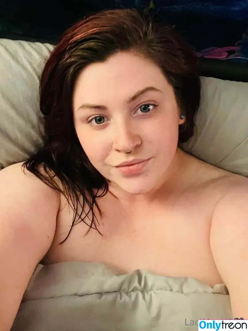 lacimayxo nude photo #0086 (lacikayxo)