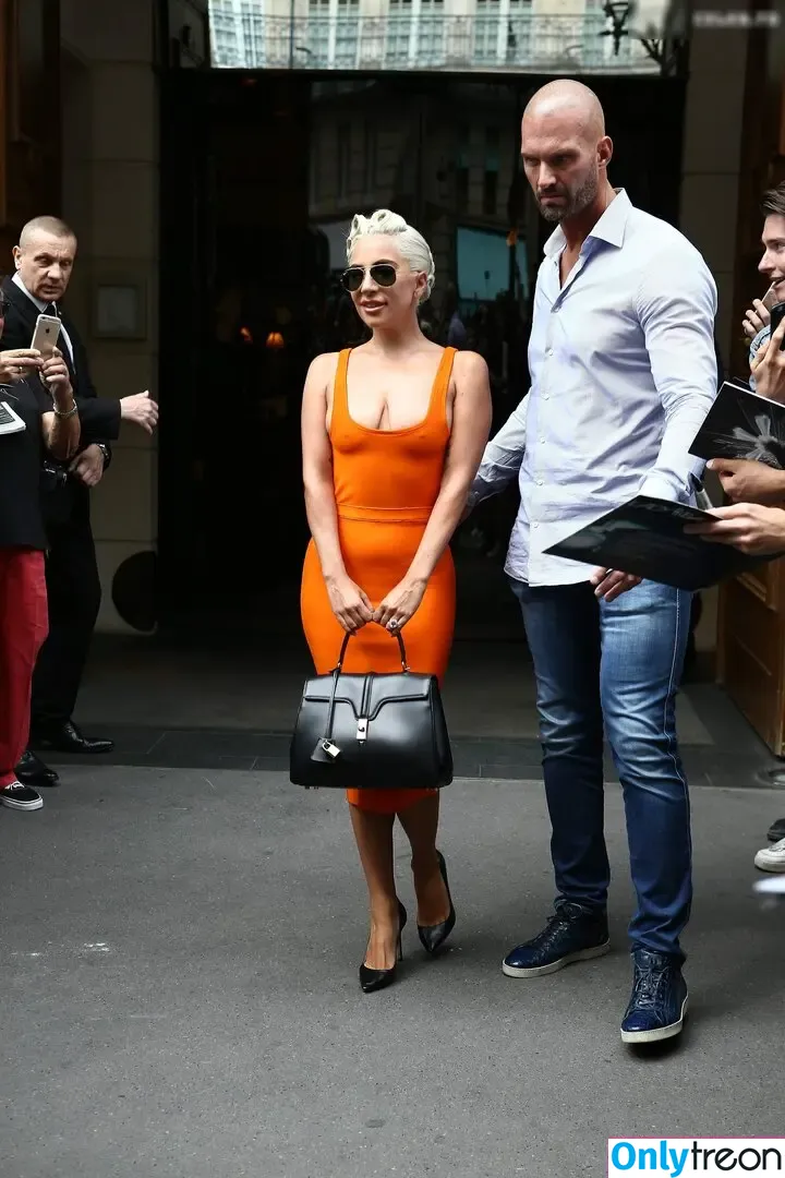 Lady Gaga nude photo #1443 (ladygaga)