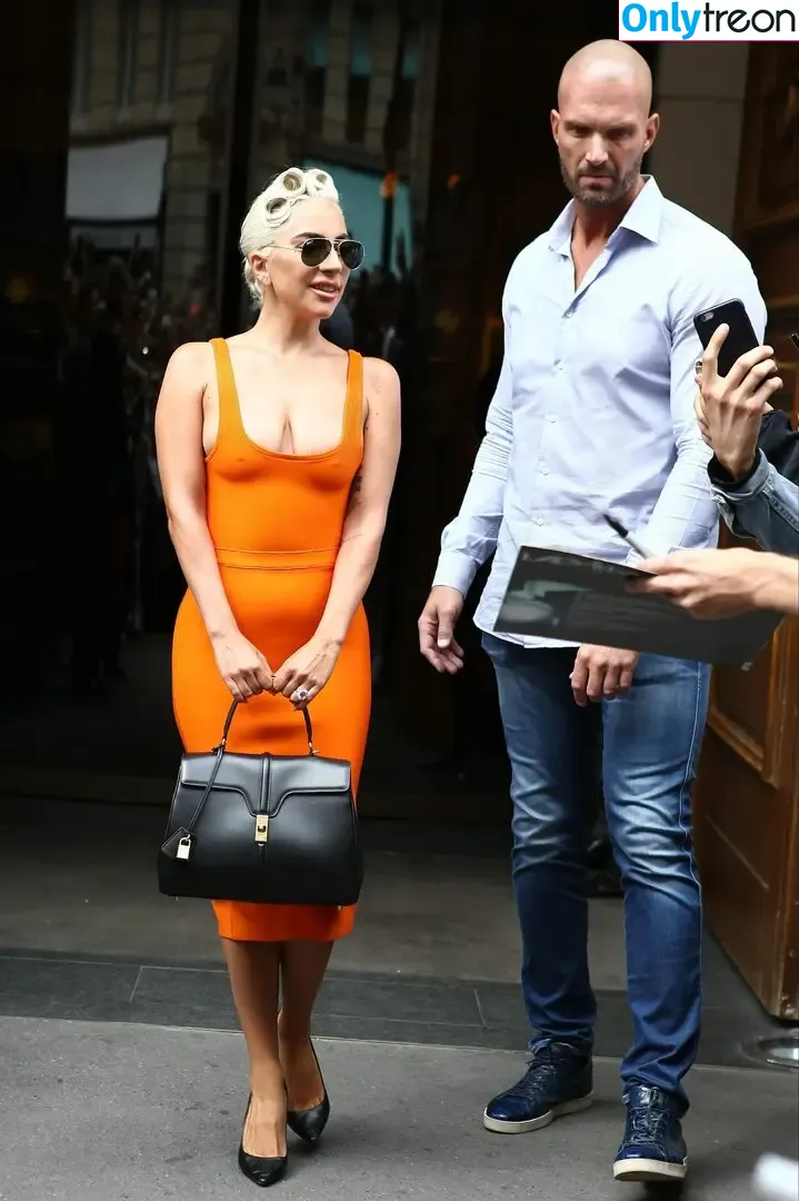 Lady Gaga nude photo #1449 (ladygaga)