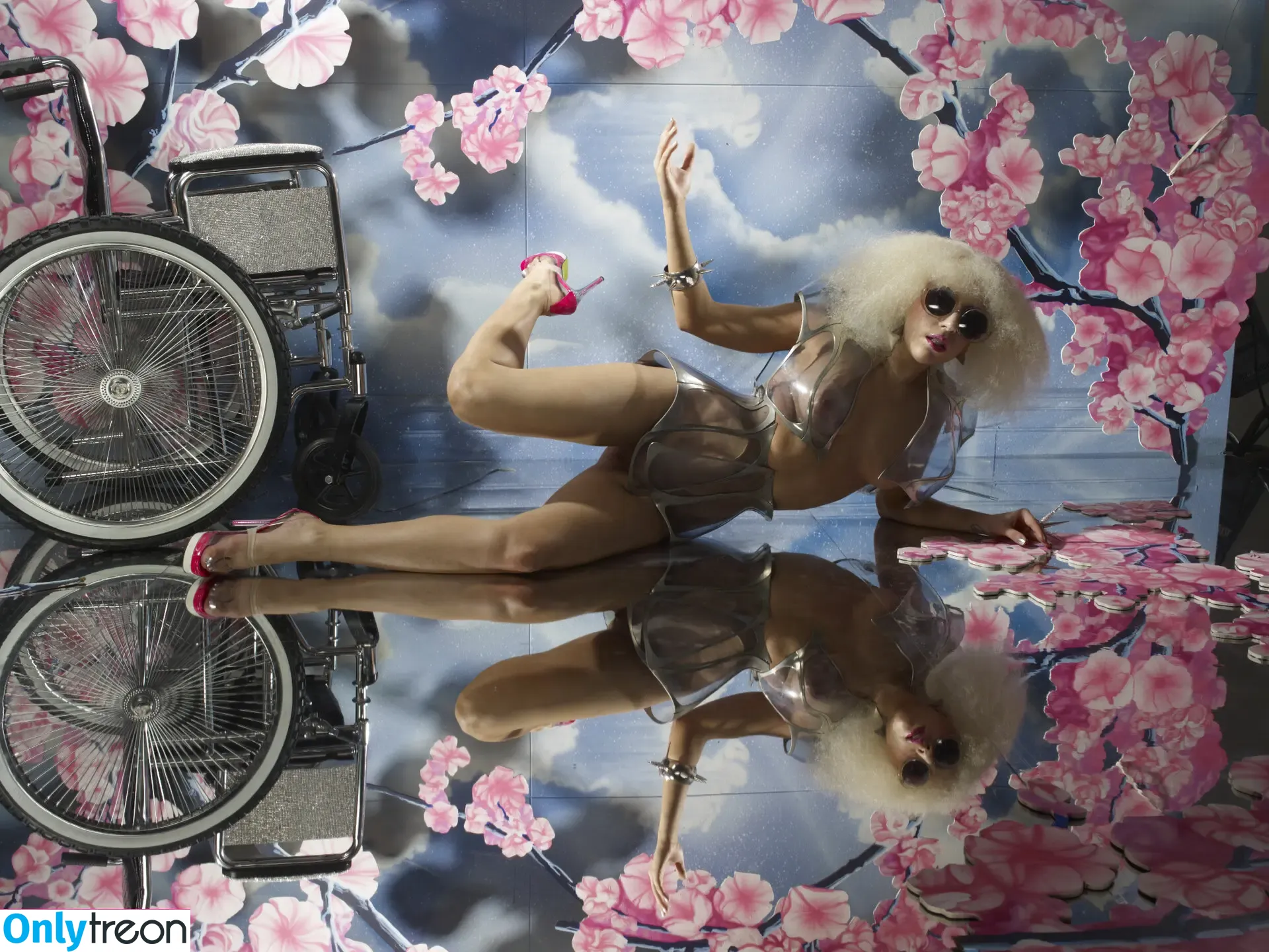 Lady Gaga nude photo #1471 (ladygaga)