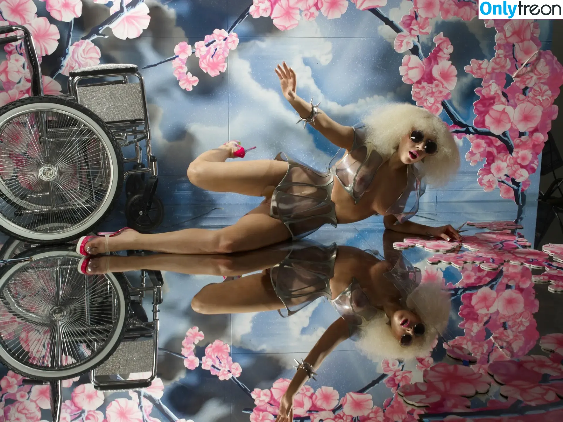 Lady Gaga nude photo #1475 (ladygaga)