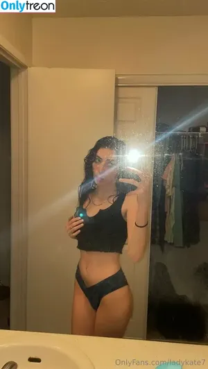  nude photo #0004