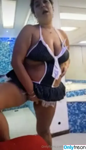 ladylagolosa / lady_lalaa nude photo #0068