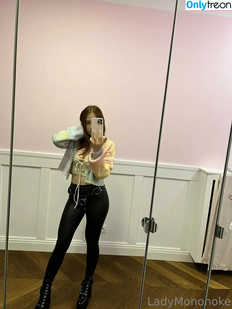 ladymononokefree nude photo #0035 (kiannamonee__)