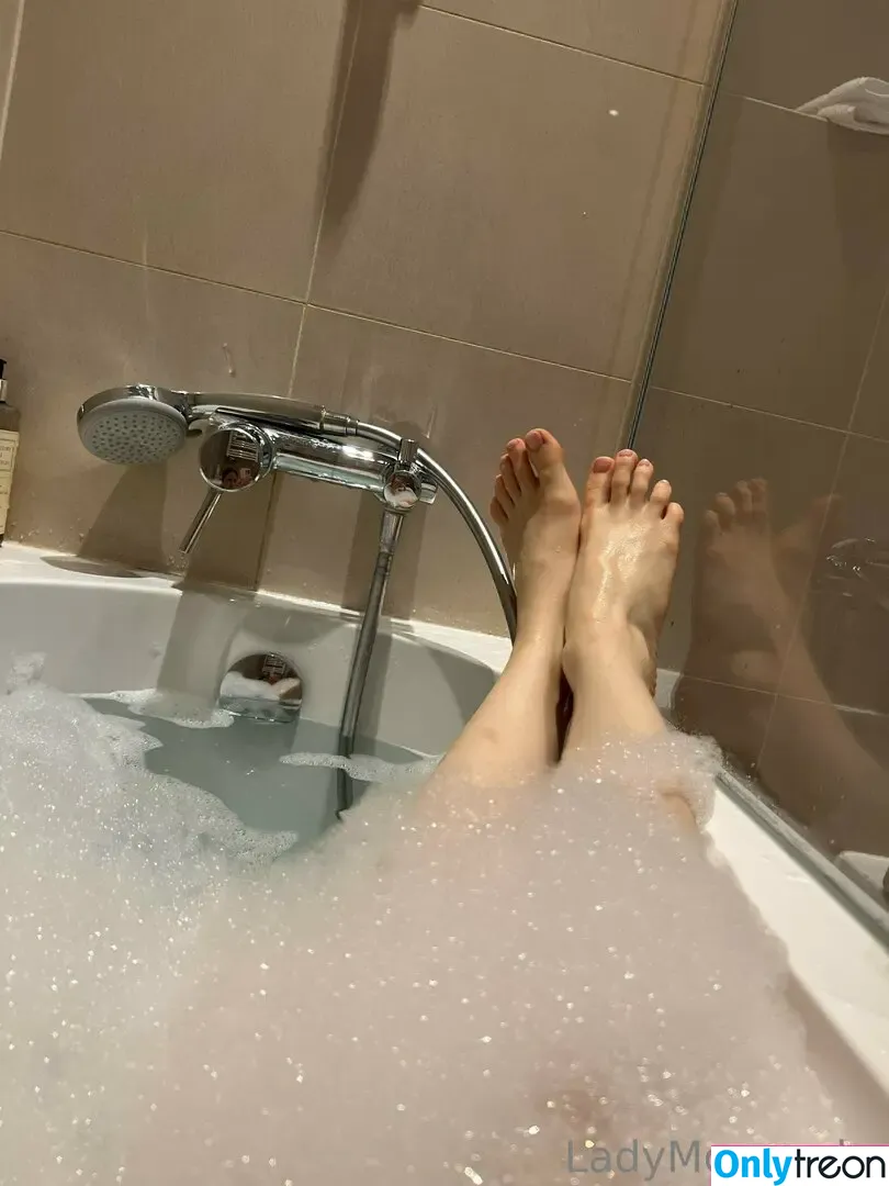 ladymononokefree nude photo #0058 (kiannamonee__)