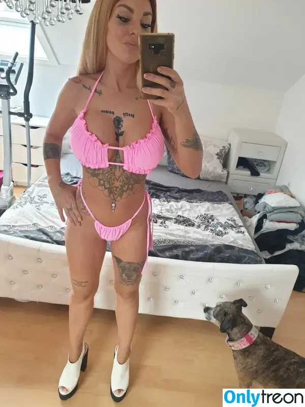 Ladysecrets nude photo #0048 (ladysecrets69 / ladysercrets69)