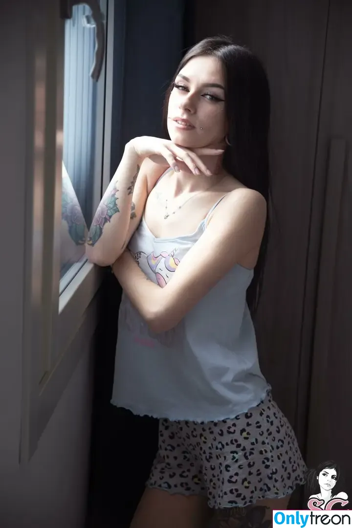 Ladytrippie nude photo #0025 (Ladytrippie)