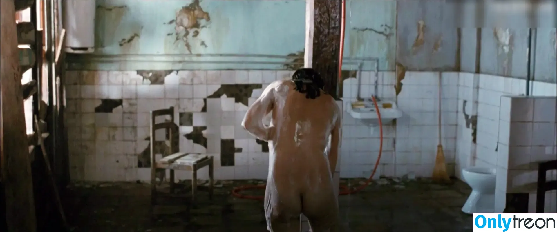 Laetitia Casta nude photo #0008 (laetitiacasta)