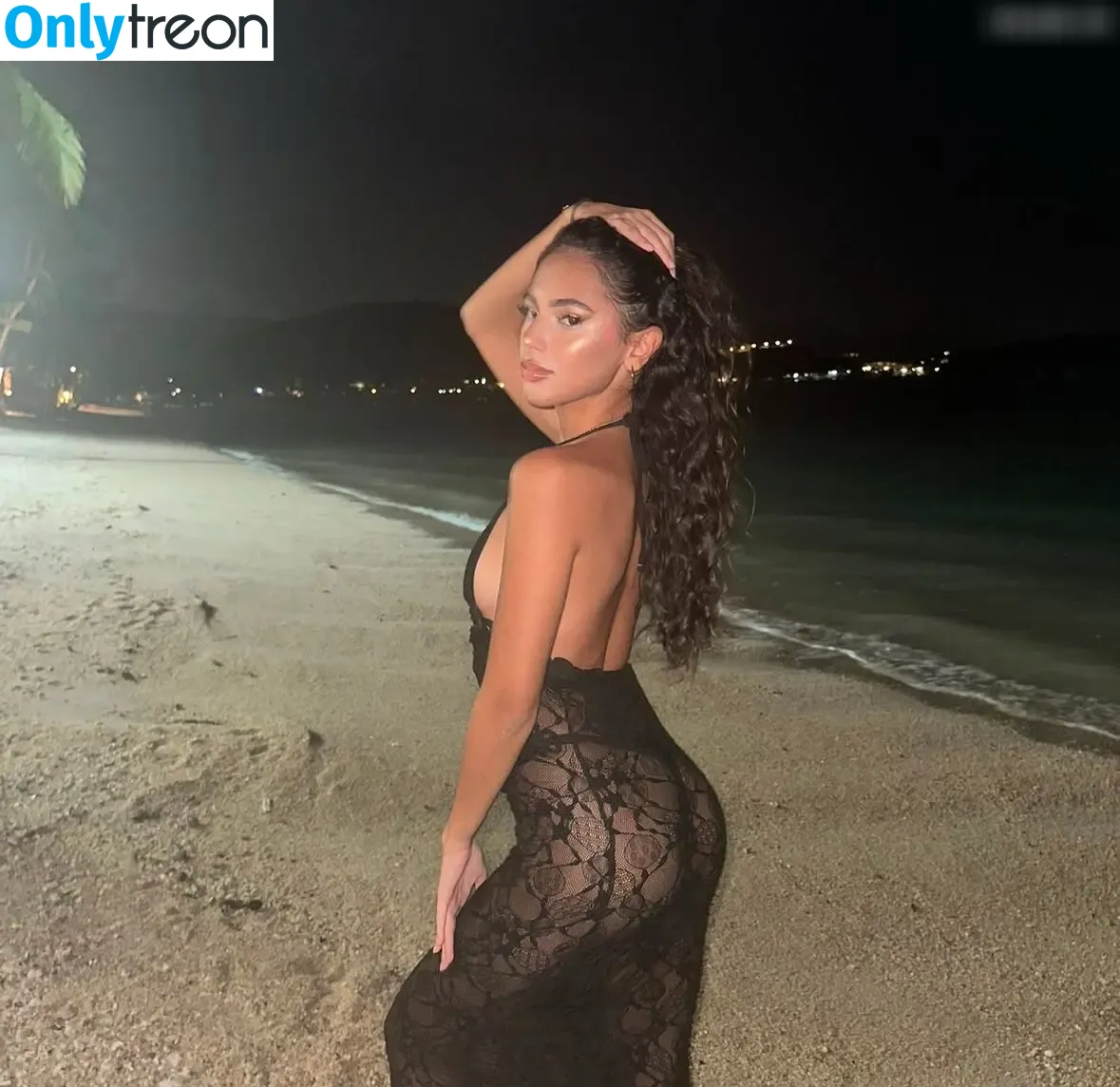 Laeyanah nude photo #0002 (Laeyanah)