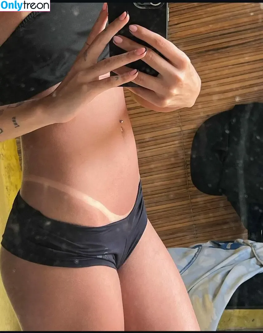 Laina Ismaely nude photo #0004 (Lai Lima / lainaismaely)