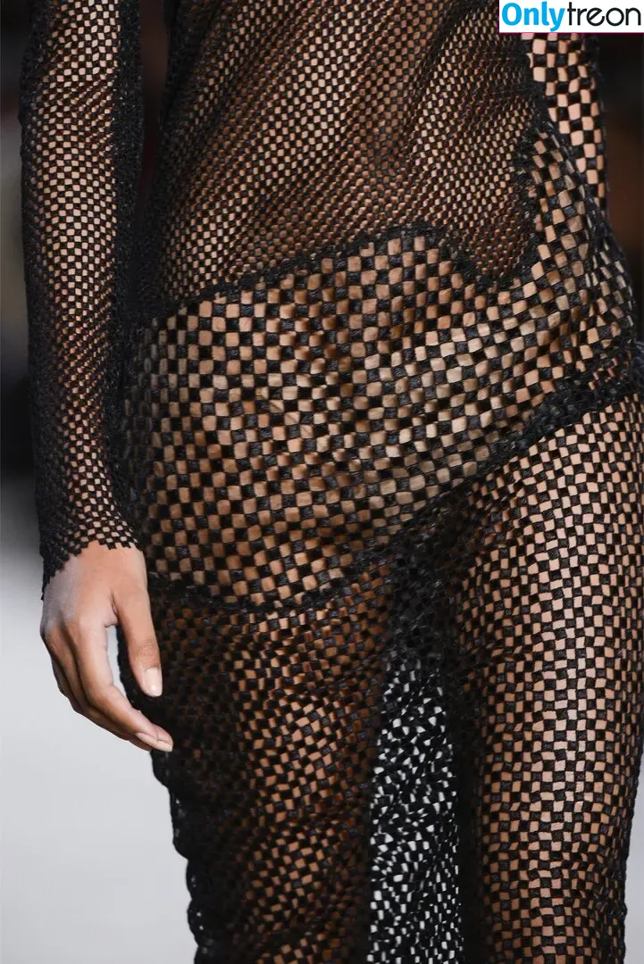 Lais Ribeiro nude photo #0975 (Lalaribeiro16 / girib / laisribeiro)