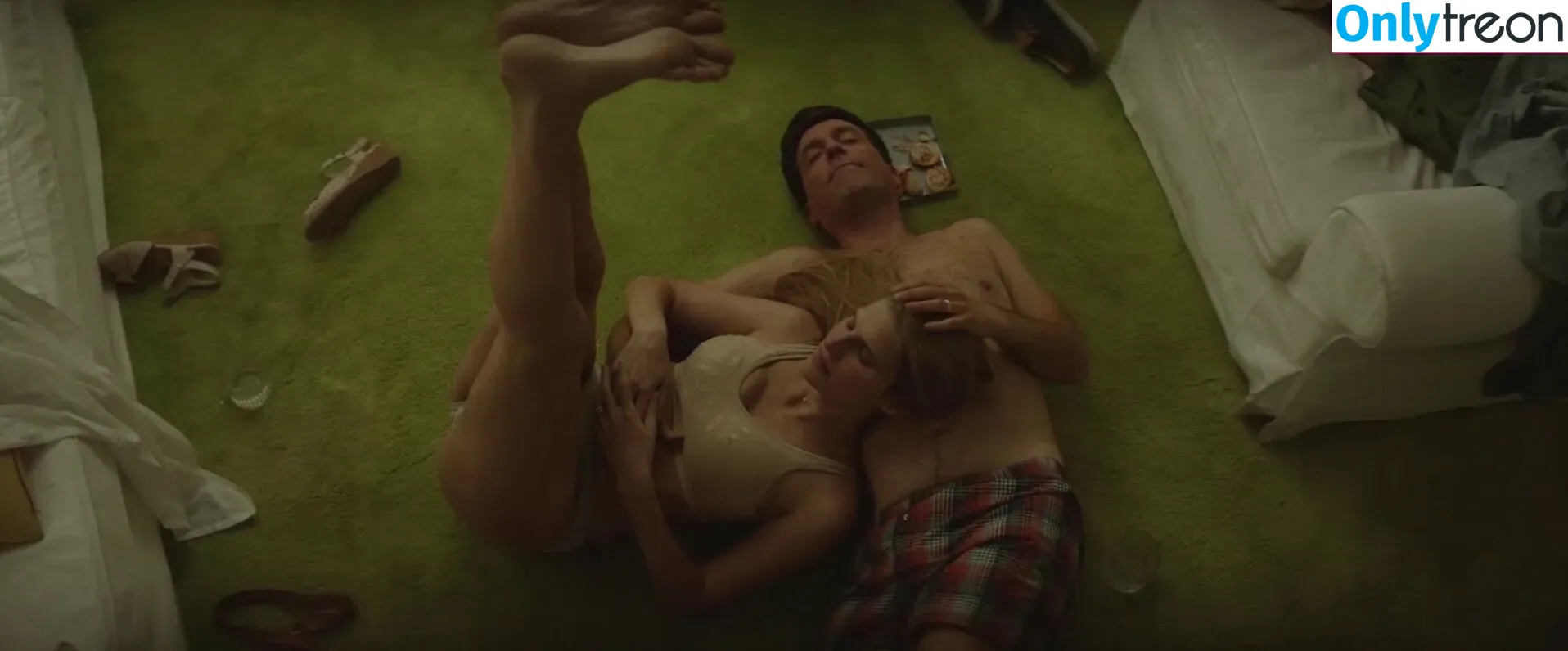 Lake Bell nude photo #0169 (lakebell)