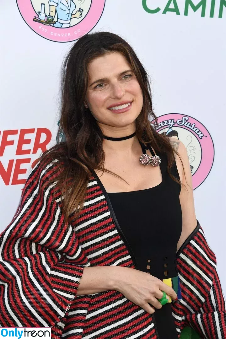 Lake Bell nude photo #0281 (lakebell)