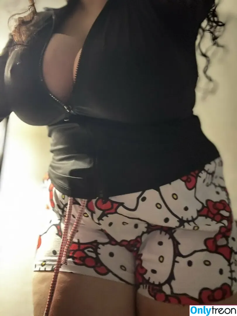 Lalenoraaa nude photo #0223 (lalaalaaa)