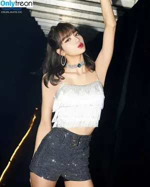 Lalisa Manobal / lalalalisa_m nude photo #0011
