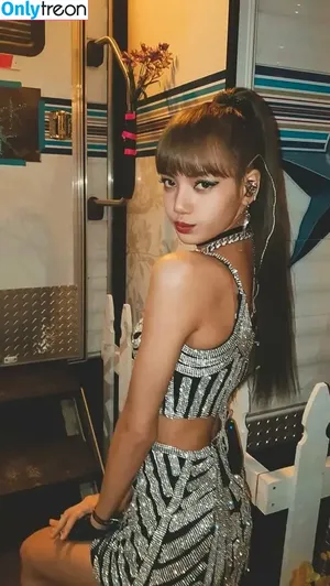 Lalisa Manobal / lalalalisa_m nude photo #0022