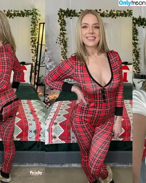 Lana Analise / LanaAnal4 / Peachylanaxo / lalalanalise nude photo #0033