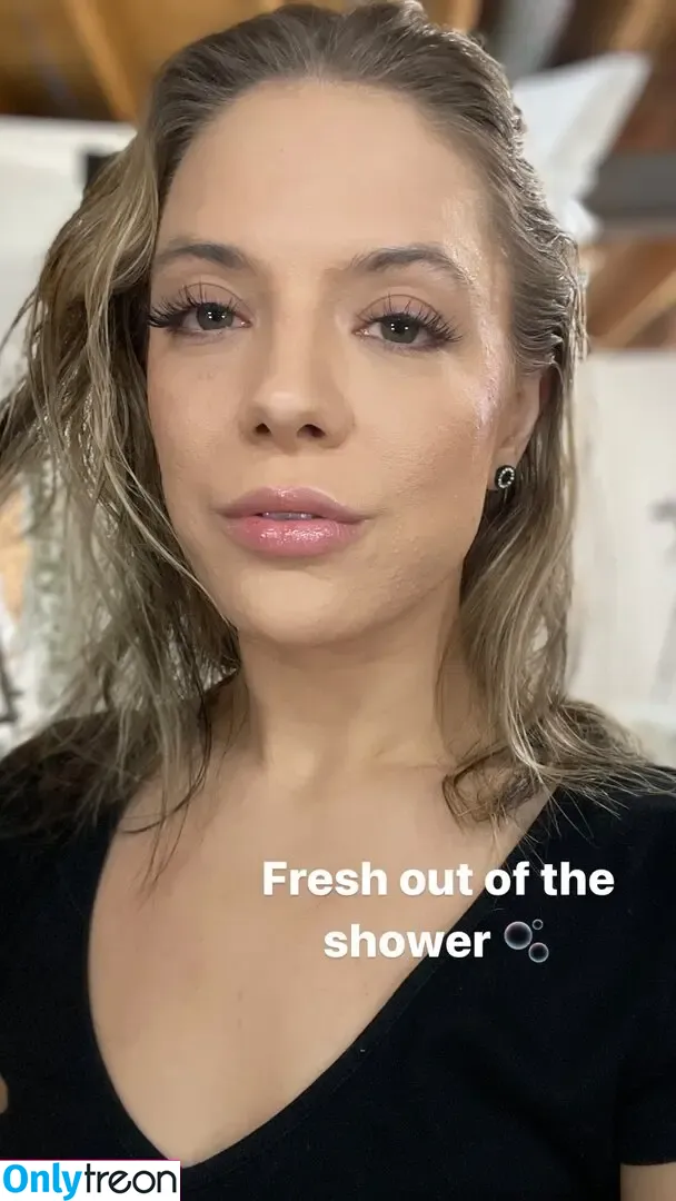 Lana Analise nude photo #0028 (LanaAnal4 / Peachylanaxo / lalalanalise)
