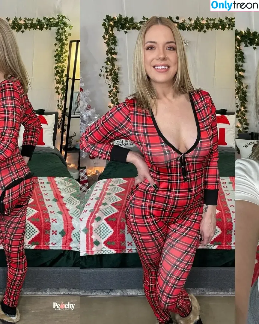 Lana Analise nude photo #0033 (LanaAnal4 / Peachylanaxo / lalalanalise)