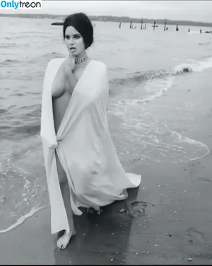 Lana Del Rey / lanadelreypictures / lanaraybabyx nude photo #0001