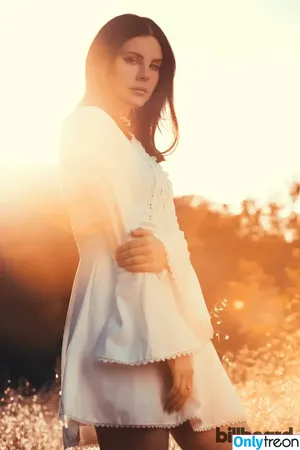 Lana Del Rey / lanadelreypictures / lanaraybabyx nude photo #0068