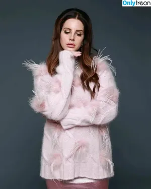 Lana Del Rey / lanadelreypictures / lanaraybabyx nude photo #0079