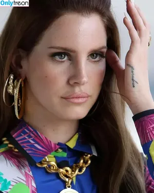 Lana Del Rey / lanadelreypictures / lanaraybabyx nude photo #0103