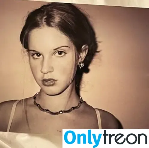 Lana Del Rey nude photo #0067 (lanadelreypictures / lanaraybabyx)
