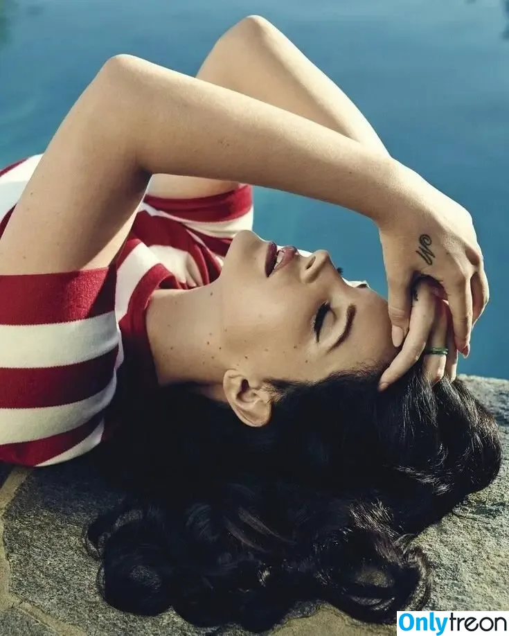 Lana Del Rey nude photo #0074 (lanadelreypictures / lanaraybabyx)
