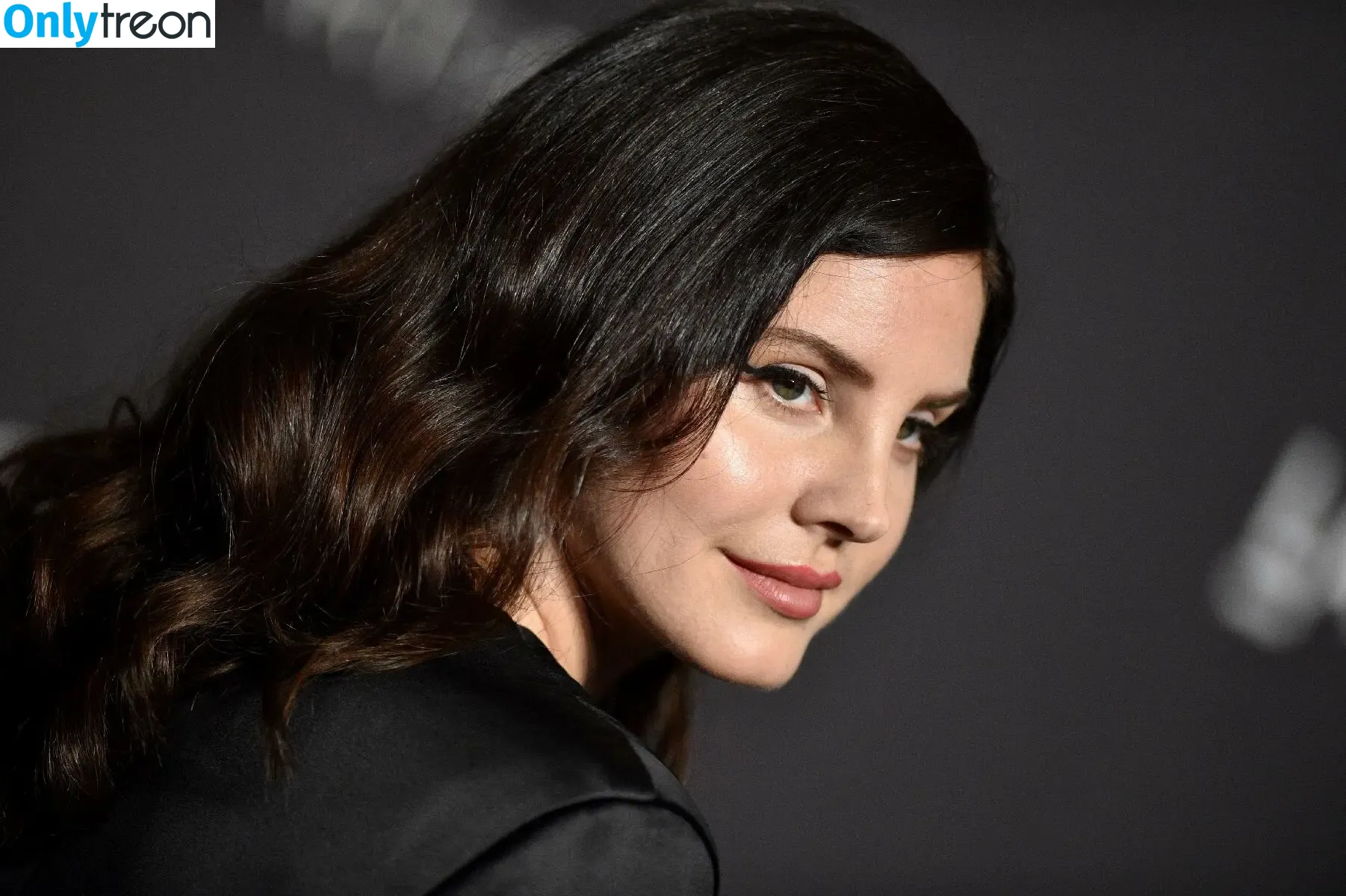 Lana Del Rey nude photo #0146 (lanadelreypictures / lanaraybabyx)