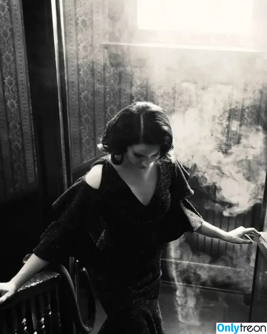 Lana Del Rey nude photo #0198 (lanadelreypictures / lanaraybabyx)