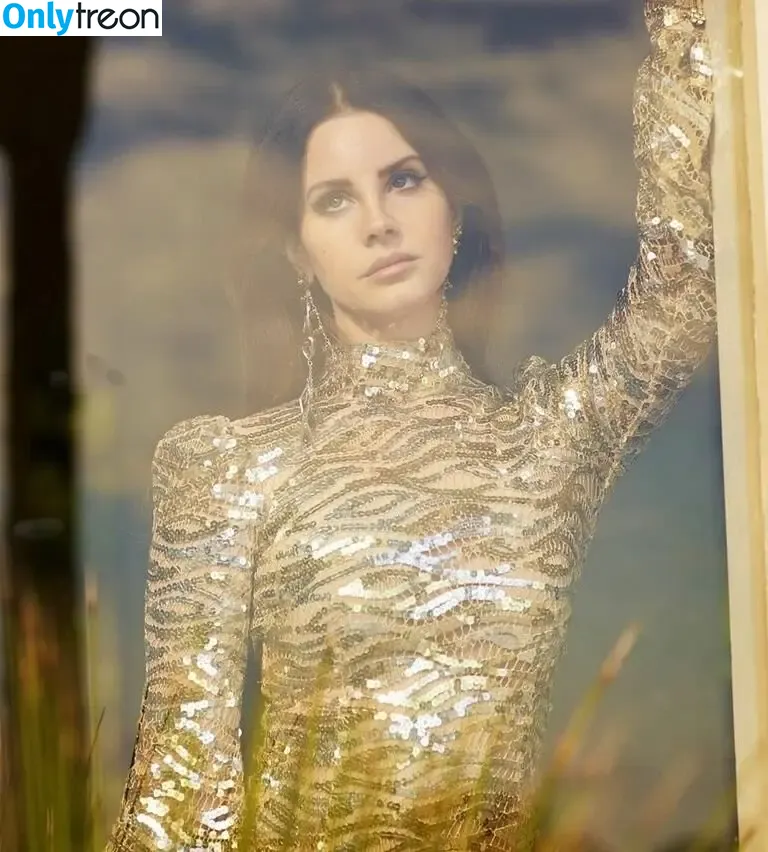 Lana Del Rey nude photo #0203 (lanadelreypictures / lanaraybabyx)