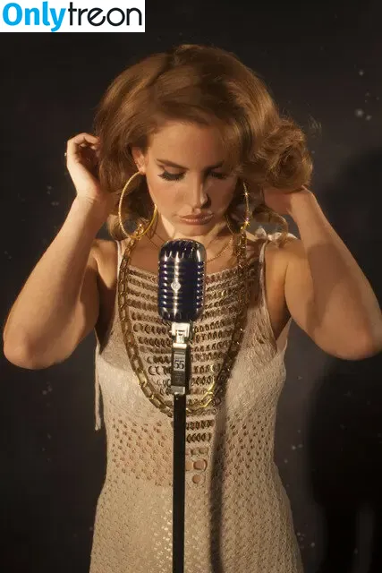 Lana Del Rey nude photo #0313 (lanadelreypictures / lanaraybabyx)