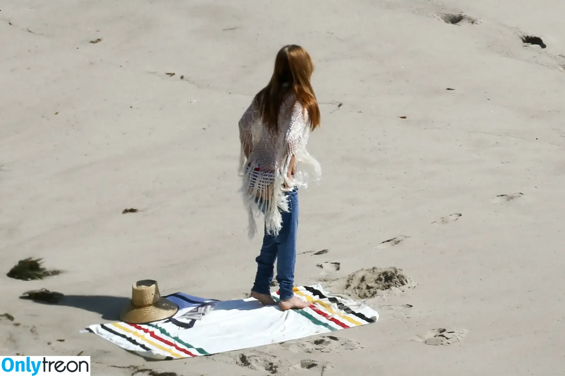 Lana Del Rey nude photo #0325 (lanadelreypictures / lanaraybabyx)