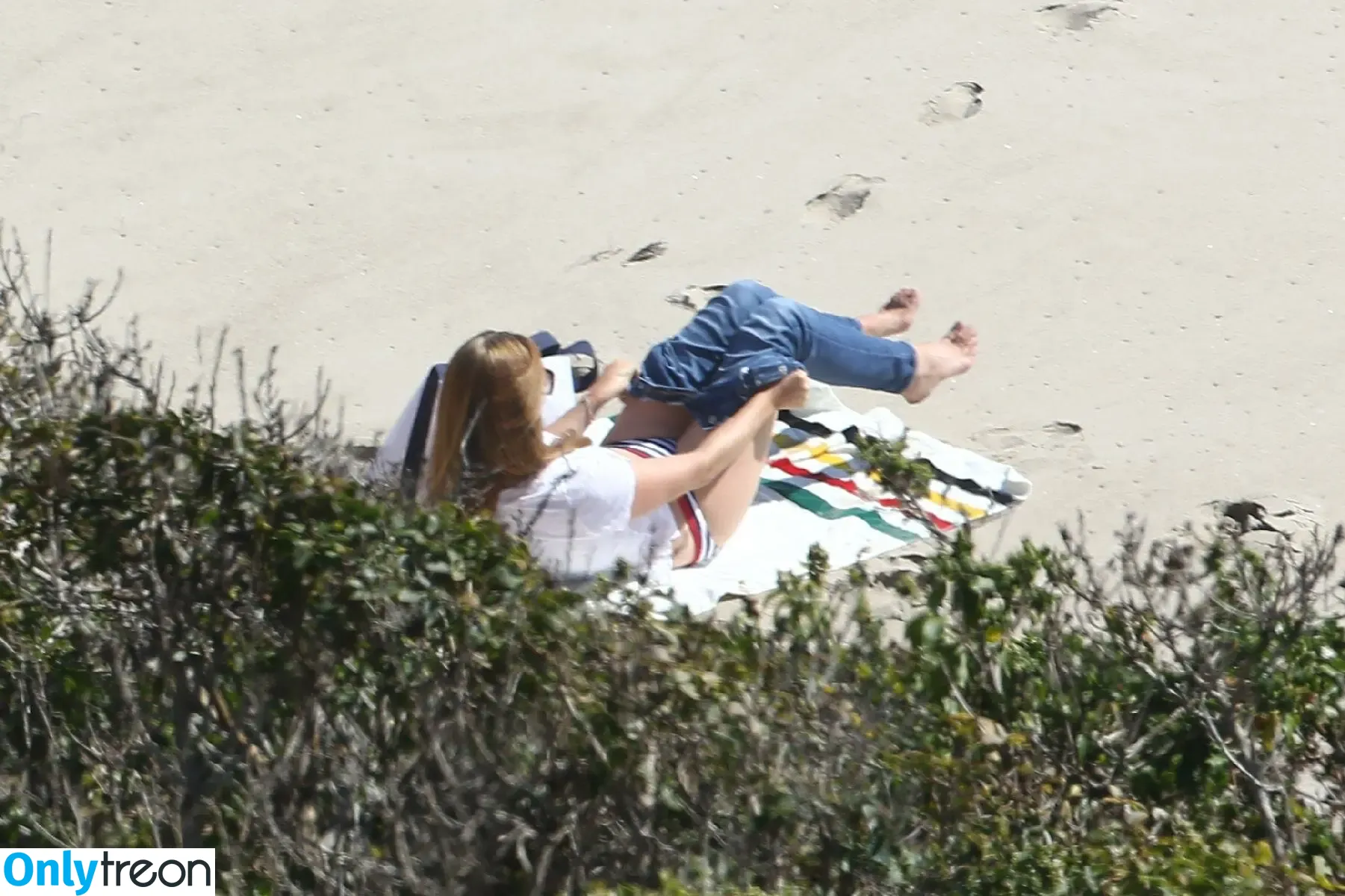 Lana Del Rey nude photo #0335 (lanadelreypictures / lanaraybabyx)