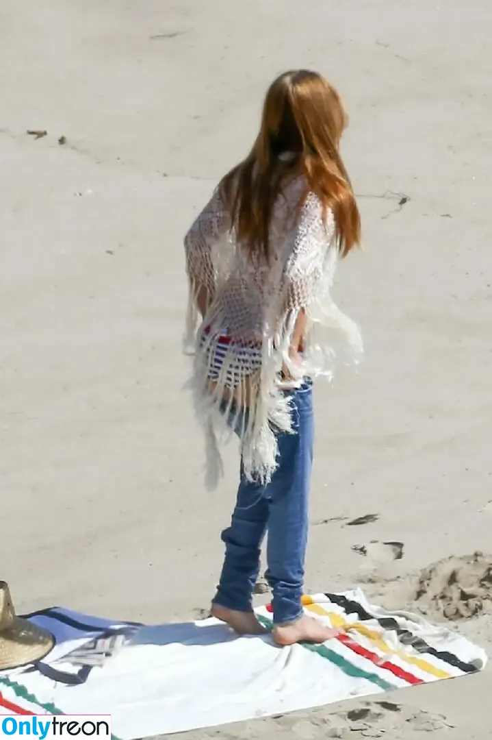 Lana Del Rey nude photo #0356 (lanadelreypictures / lanaraybabyx)