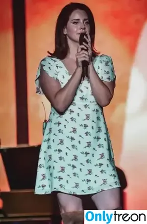 Lana Del Rey / lanadelrey / lanaraybabyx nude photo #1108